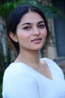 Kayadu Lohar Photos